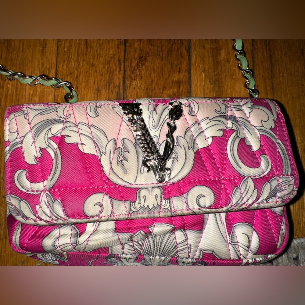 Versace Virtus Silk Mini Chain Baroque Quilted Bag Pink - Picture 5 of 9
